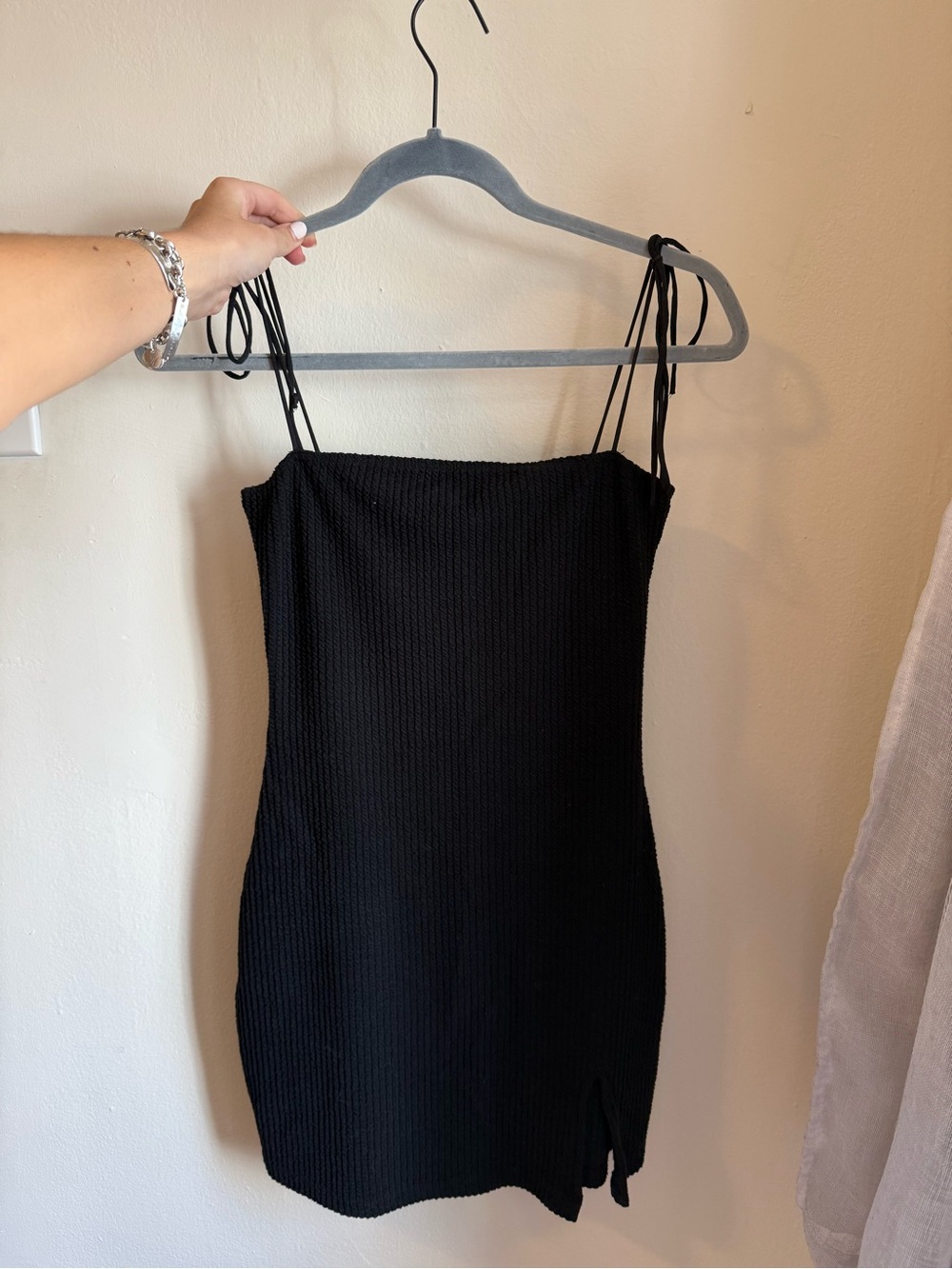 Motel Black Tie-Shoulder Bodycon Dress